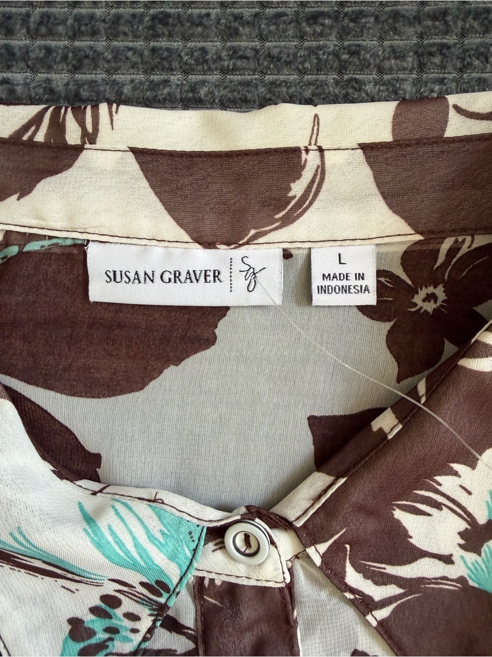 Susan Graver Sheer Floral Printer Blouse W/Reddish Tank Underneath Size L NWOT - Picture 4 of 5